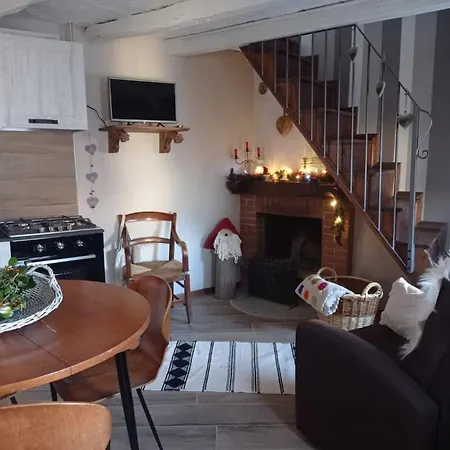 Il Rifugio Sui Tetti Tatil Evi Camandona